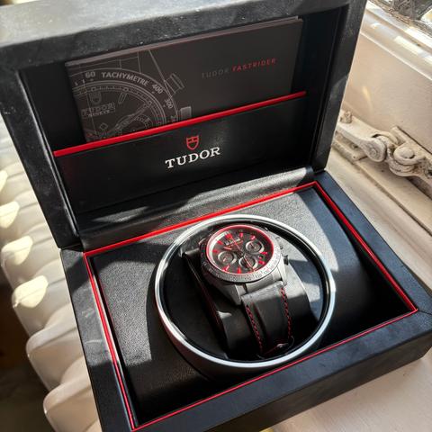 Tudor Fastrider Black Shield 42000CN-0017